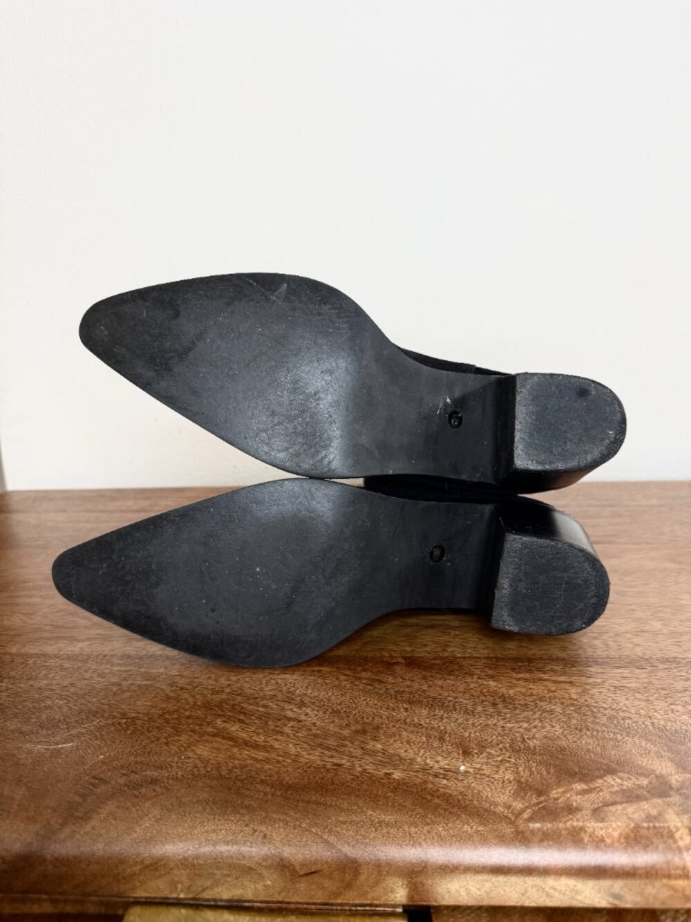 Moschino Cheap and Chic Black Suede Chelsea Boots Pointed Toe Italy 39.5 / 8.5 - Picture 6 of 6